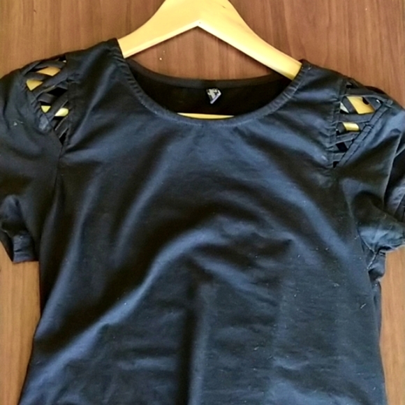 🎉🎉🎉Black Top -M